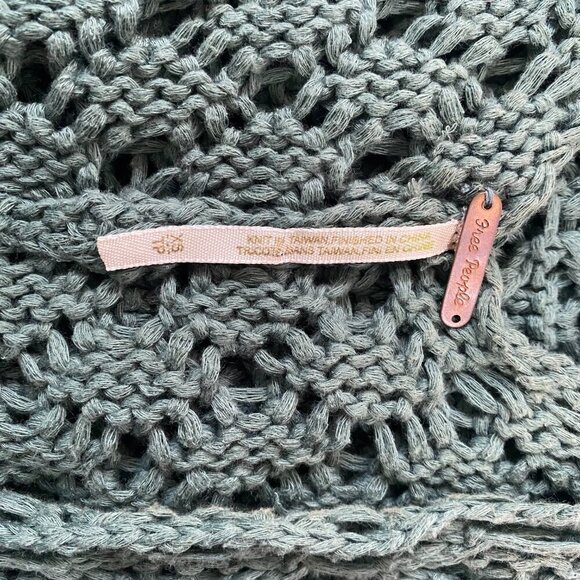 Free People Green Open Knit Crochet 2 Button Top, Size XS #343 - Picture 8 of 11